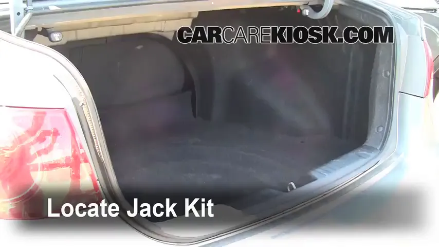 2010 Hyundai Elantra GLS 2.0L 4 Cyl. Tires & Wheels Change a Flat Tire